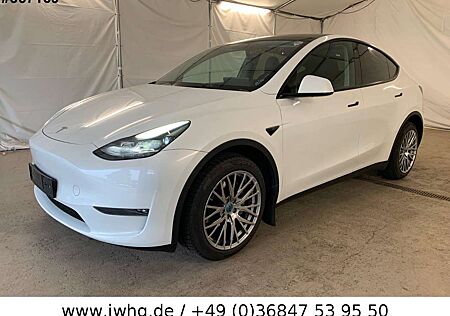 Tesla Model Y Long Range AWD 75 kWh Wärmep Autopilot 3