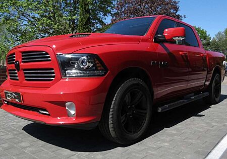 Dodge RAM /5,7V8/HEMI/CREW/BRD/LPG/SPORT/BLACKLINE/VOLL