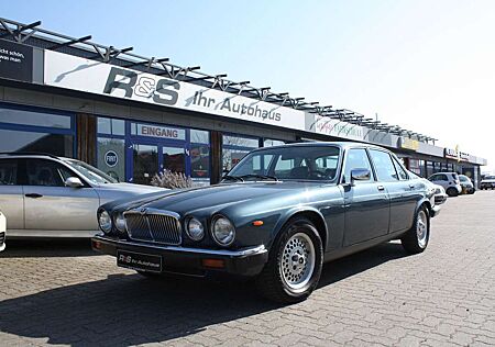 Jaguar XJ12