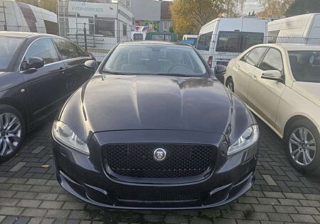Jaguar XJ 3.0 Benzin Premium Luxury Allrad