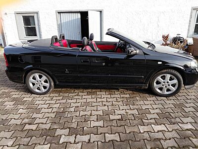 Opel Astra Cabrio 2.2 DTI Linea Rossa