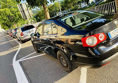 Volkswagen Jetta 1.6 Trendline