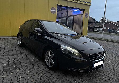 Volvo V40 +D2