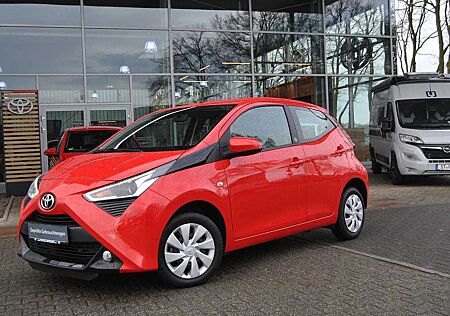 Toyota Aygo 5-Türer x-play Team Deutschland