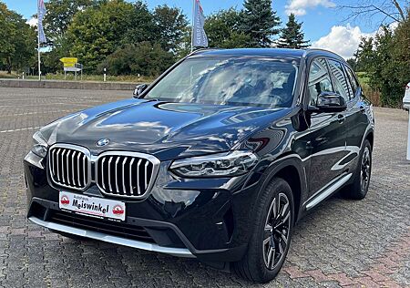 BMW X3 xDrive 20 d Pano 19" Leder Navi Provesional