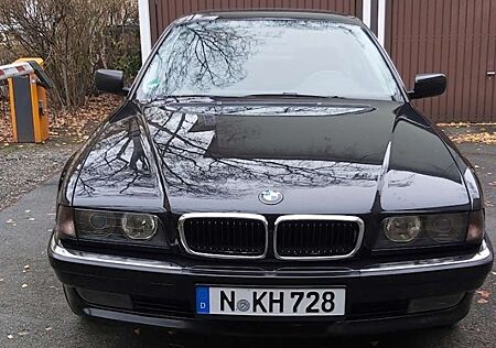 BMW 728iA 728