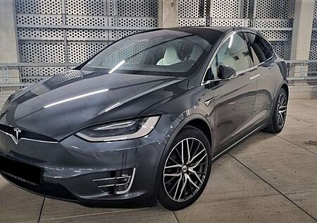 Tesla Model X Long Range