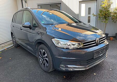 VW Touran Volkswagen Active 7Sitz.Navi Digital Tacho DSG ACC