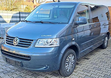 VW T5 Multivan Volkswagen Transporter T5 TDI Cruise