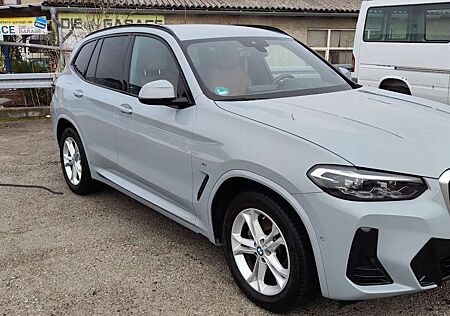 BMW X3 +xDrive20i+Aut.