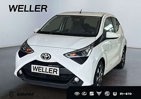 Toyota Aygo x-play Team D *Kamera*CarPlay*DAB*Klima*BT*
