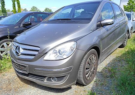 Mercedes-Benz B 170 KLIMA EURO-4 8-RÄDER ALUFELGEN (245.232)