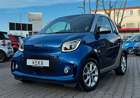 Smart ForTwo Coupé EQ 60kW! 22 kW-BOARDLADER! EXCLUSIVE! DAB!