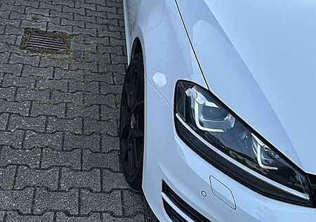 VW Golf Variant Volkswagen 2.0 TDI BlueMotion Technology DSG Allstar