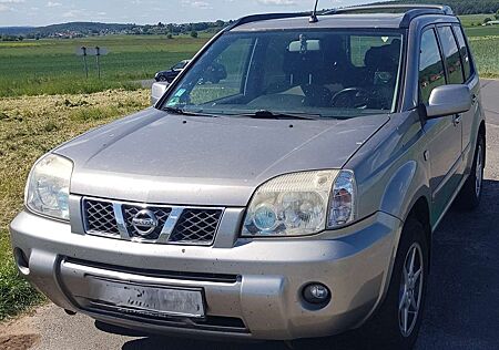 Nissan X-Trail 2.2 dCi 4x2 DPF Comfort