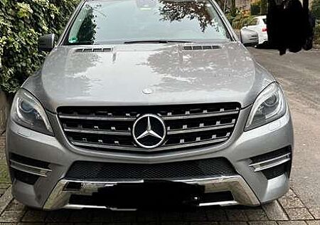 Mercedes-Benz ML 350 BlueTEC 4MATIC 7G-TRONIC