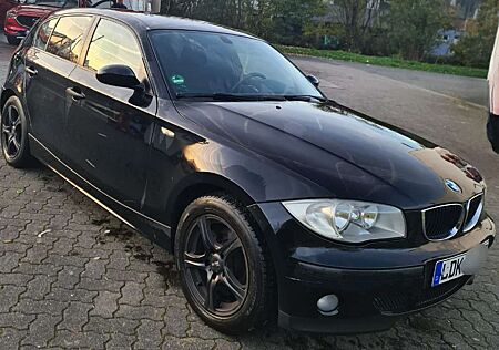 BMW 116i 116 1er E87 BJ 2006 Schwarz