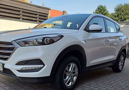 Hyundai Tucson blue 1.6 GDi 2WD Classic