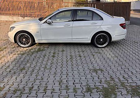 Mercedes-Benz C 200 CGI Automatik BlueEFFICIENCY Avantgarde