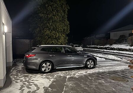 Kia Optima Sportswagon 2.0 GDI Plug-In HybridAttract