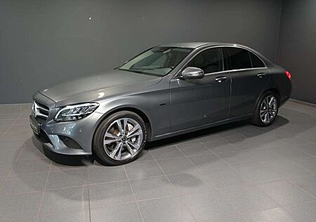 Mercedes-Benz C 300 e AVANTGARDE/LED/SHZ/NAVI/BUSINESS