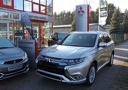 Mitsubishi Outlander Plug-in Hybrid PLUS Intro 2.4,AHK,WR