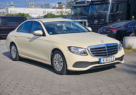 Mercedes-Benz E 200 d 9G-TRONIC Parktronik Kamera
