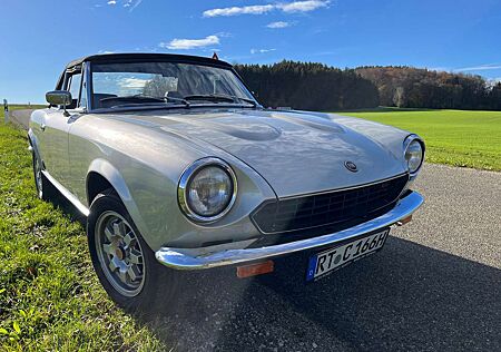 Fiat 124 Spider cs