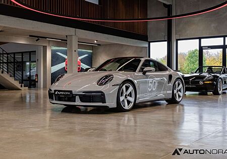Porsche 992 Turbo 50 Jahre Burmester / Heritage / Kreide