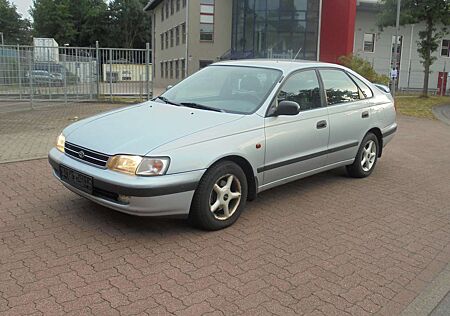 Toyota Carina Liftback 2.0 Klima Autom.