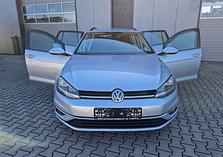 VW Golf Volkswagen VII Komb. Sound*Behindertengerecht*Selbstf*