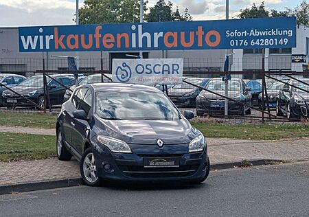 Renault Megane III Lim. 5-trg. Dynamique*TEMPOMAT*PDC !!