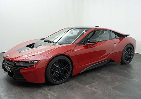 BMW i8 Coupe Protonic red edition