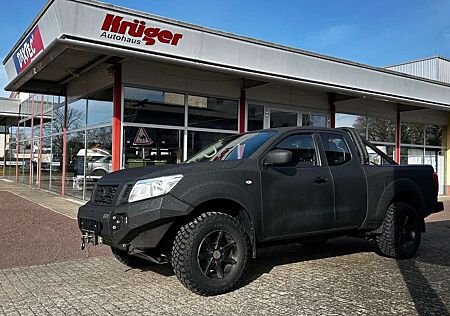 Nissan NP300 Visia King Cab 4x4