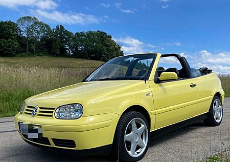 VW Golf Cabriolet Volkswagen Cabrio 1.9 TDI Colour Concept