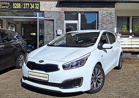 Kia Cee'd Ceed / Ceed 1.6 GDI Premium+ 1.Hd Navi Kamera Scheckheft