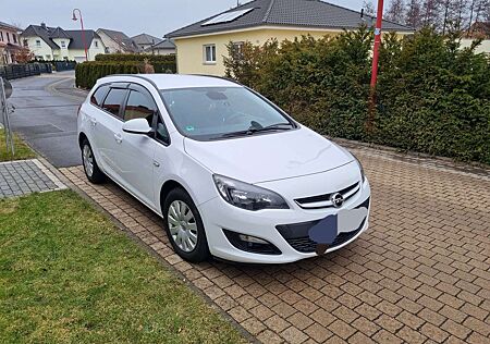 Opel Astra J