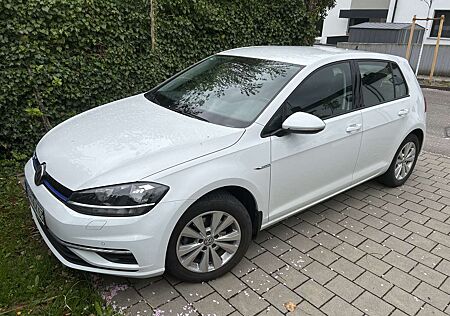 VW Golf Volkswagen Comfortline BlueMotion TGI