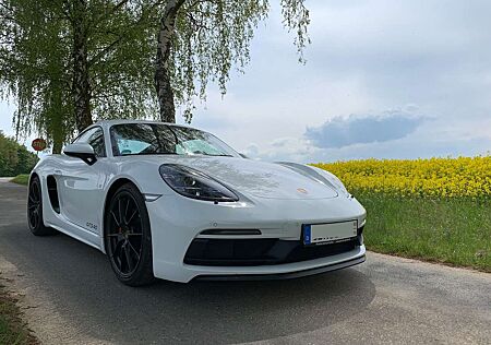 Porsche 718 Cayman GTS 4.0