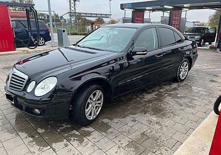 Mercedes-Benz E 200 T Kompressor Classic BusinessEDITION