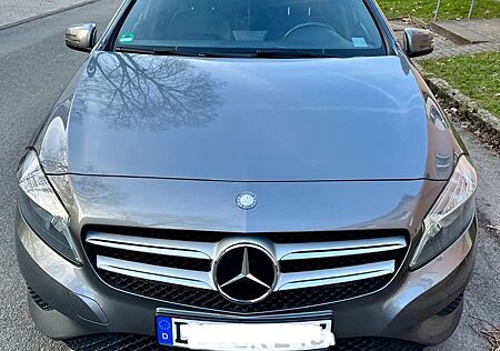 Mercedes-Benz A 220 CDI / d BlueEfficiency (176.003)