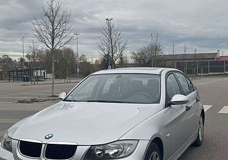 BMW 320i 320