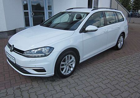 VW Golf Volkswagen VII Comfortline+AHK+NAVI+SHZ+MFL+2xPDC