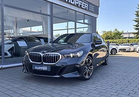 BMW 520 d Tour°M Sportp. AHK°Harm.Kardon-ACC Pr°PANO