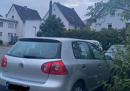 VW Golf Volkswagen 1.6 FSI Trendline