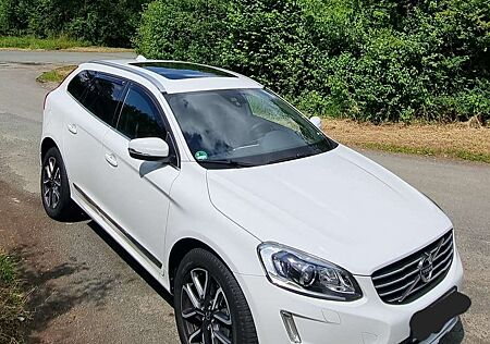 Volvo XC 60 XC60 D5 AWD Geartronic Summum