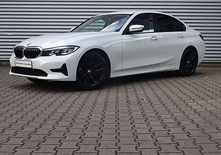 BMW 318 i Lim. Advantage M-Lenkrad 18-M-LM LED SH
