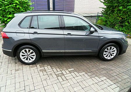 VW Tiguan Volkswagen Life-Sitzh.-3 Z.Klima-GRA/ACC-Automatik 54.000 KM