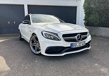 Mercedes-Benz C 63 AMG C 63 S T AMG Pano HuD PAGA Night 360kam burmester