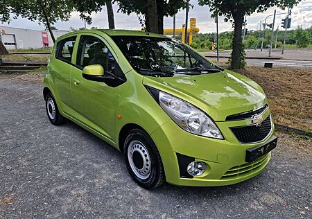 Chevrolet Spark Basis 12. Monate Garantie / Klima / Tüv